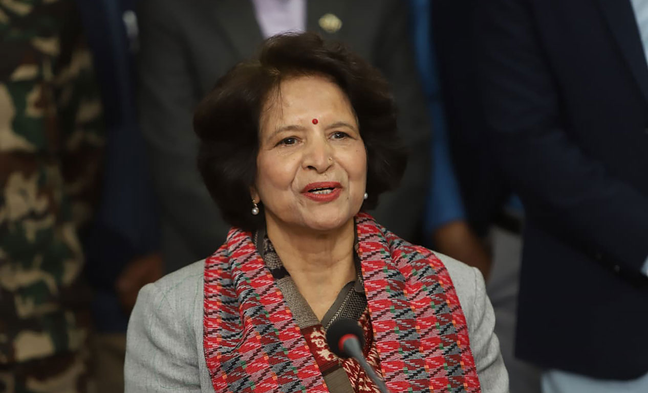 स्वास्थ्य बीमाका प्रावधान सुधारका लागि गृहकार्य गरिरहेका छौँ : स्वास्थ्यमन्त्री डा गौतम