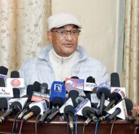 आन्दोलनमा बल प्रयोगसम्बन्धी कुनै आदेश दिइएको थिएनः पूर्वगृहमन्त्री लेखक