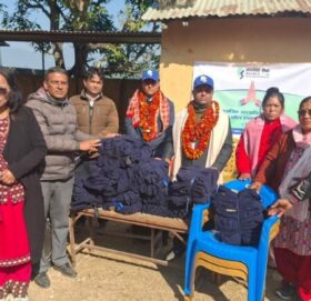 कामना सेवा विकास बैंकद्वारा कोपिला माध्यमिक विद्यालयलाई कुर्सी तथा न्यानो कपडा वितरण